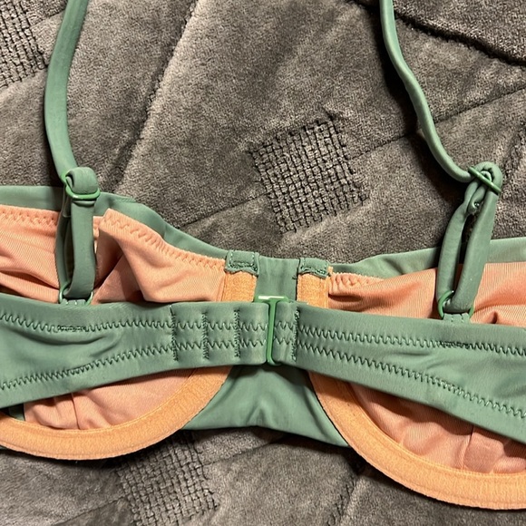 J.Crew Swim Underwire Bikini Top Sage Green Rustic Willow Size 32B NWT - Picture 2 of 3